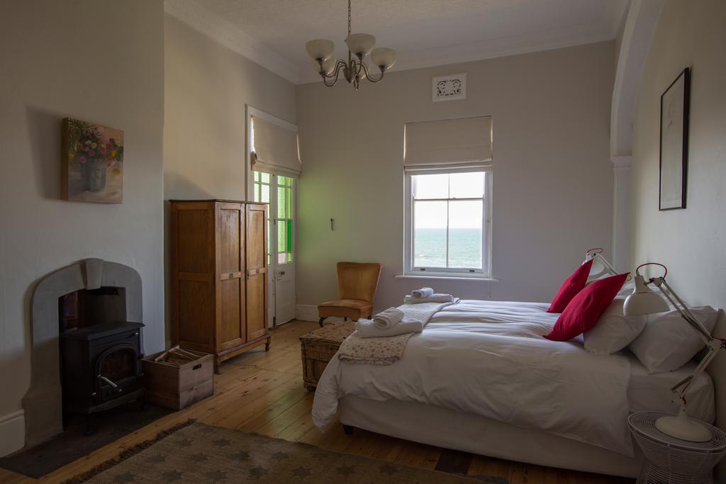 Chartfield Guesthouse Kalk Bay Buitenkant foto